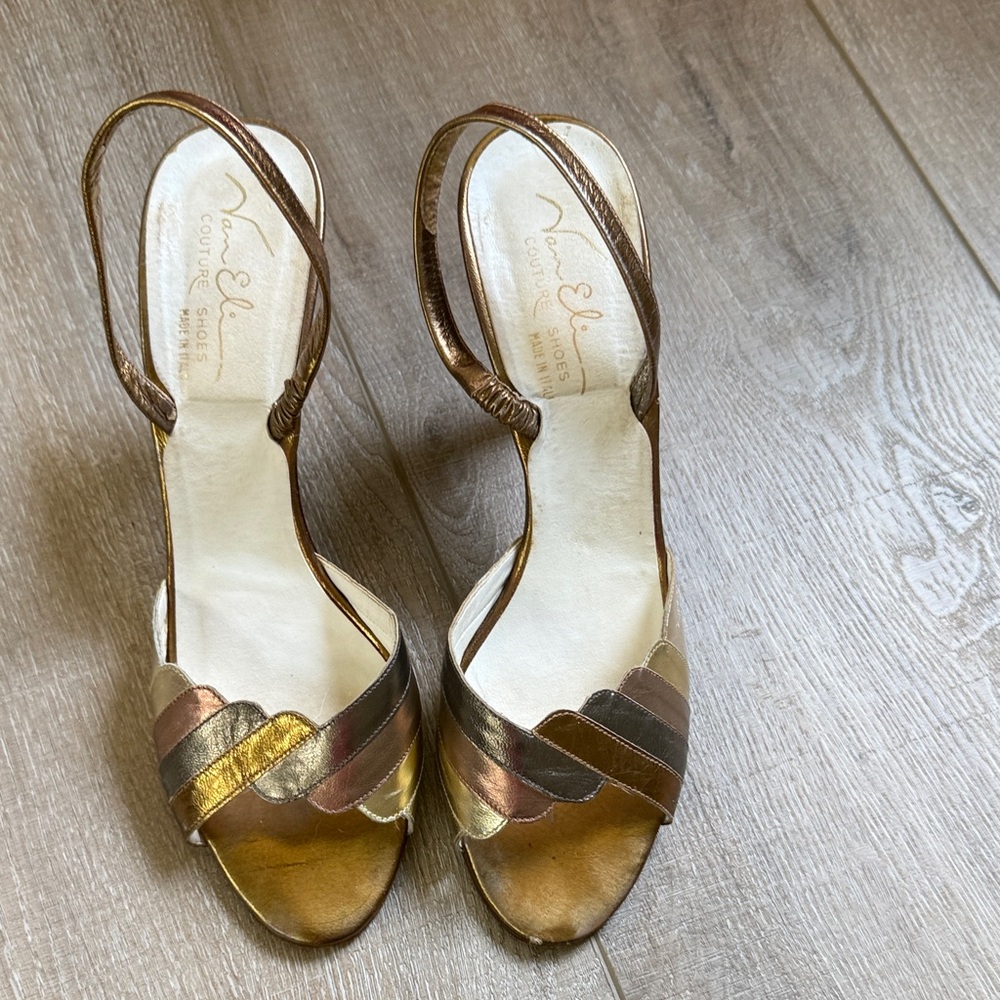 Van Eli Couture Women's Gold and Brown Heeled Sandals